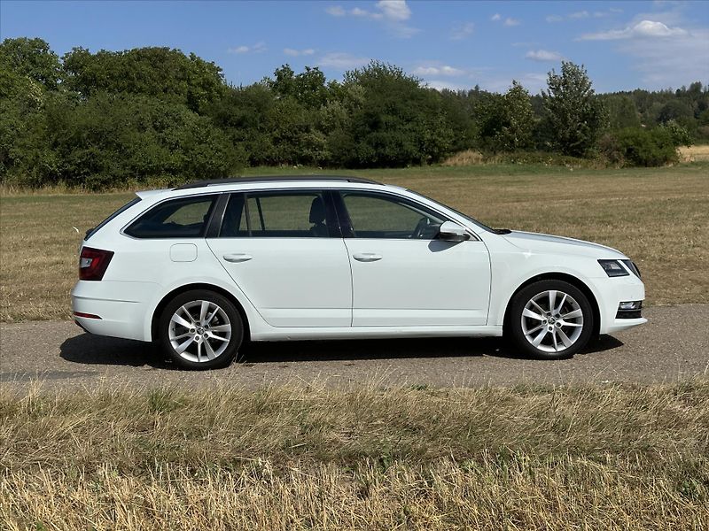 Škoda Octavia 1.6 TDI CZ Style+ LED Navi - fotka 8 z 36