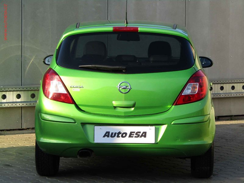 Opel Corsa (2014) 1.2i, ČR, Active, AC - fotka 5 z 21