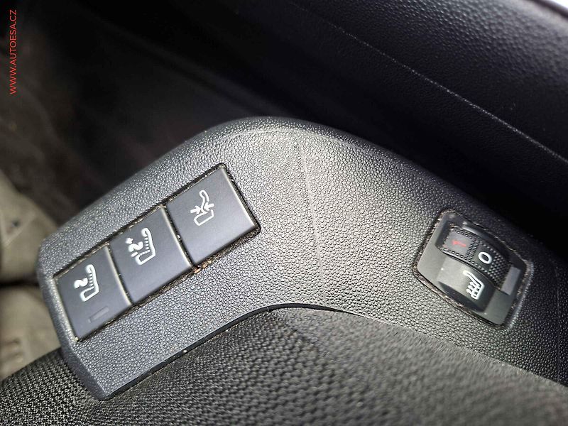 Citroën C4 Picasso (2018) 1.6 HDi, ČR, AC, TZ, kamera - fotka 19 z 19