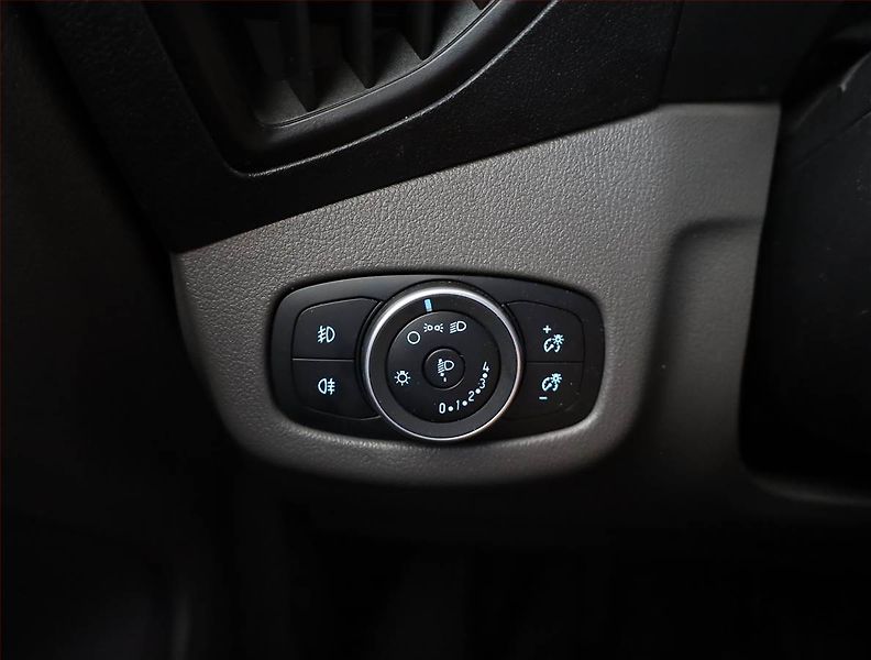 Ford Transit Connect (2023) Maxi Trend 1.5 EcoBlue, ČR - fotka 17 z 18