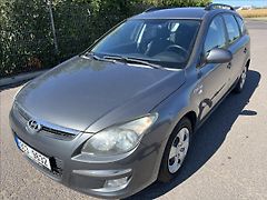 Hyundai i30 1,4 i CW KLIMA SERVIS 2 x KOLA - fotografie inzerátu