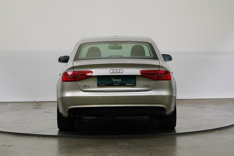 Audi A4 - fotka 6 z 28