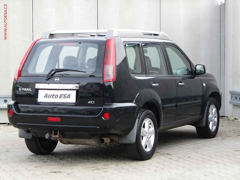 Nissan X-Trail (2004) 2.0 dCi 4x4, 2.maj,ČR, Ac - fotka 4 z 21