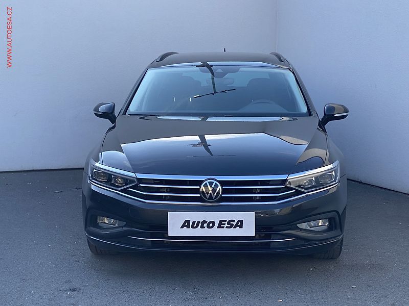 Volkswagen Passat (2021) 2.0 TDi, Business, DSG, LED - fotka 2 z 18