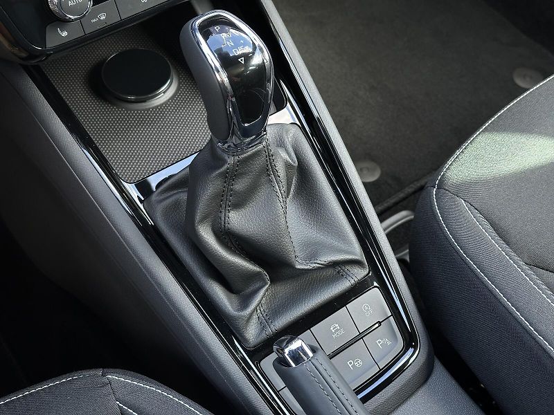 Škoda Kamiq 1.5TSi DSG Monte Carlo 150PS M - fotka 36 z 47