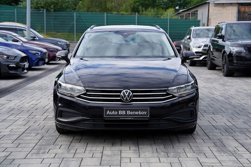 Volkswagen Passat (2020) B8 2.0TDi 90kW DSG - fotka 1 z 45