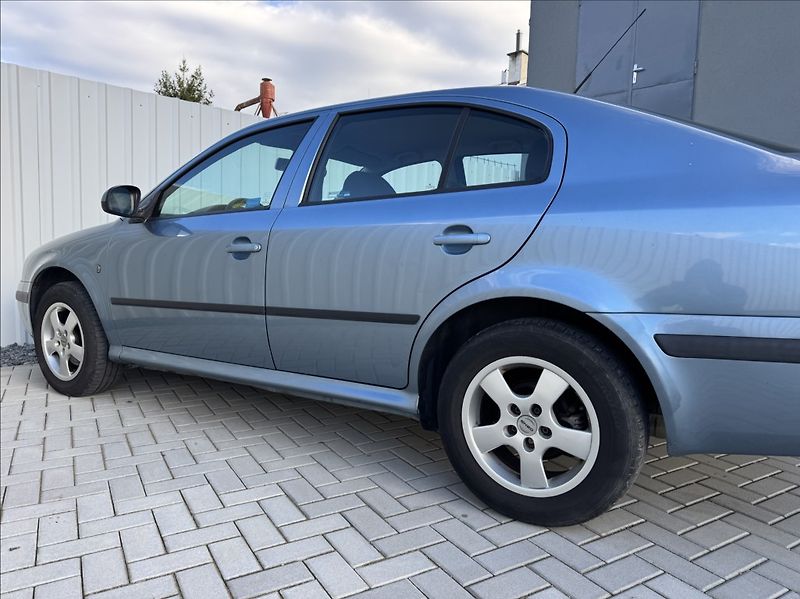 Škoda Octavia 1,9 TDI TOUR TRUMF původ ČR - fotka 18 z 50