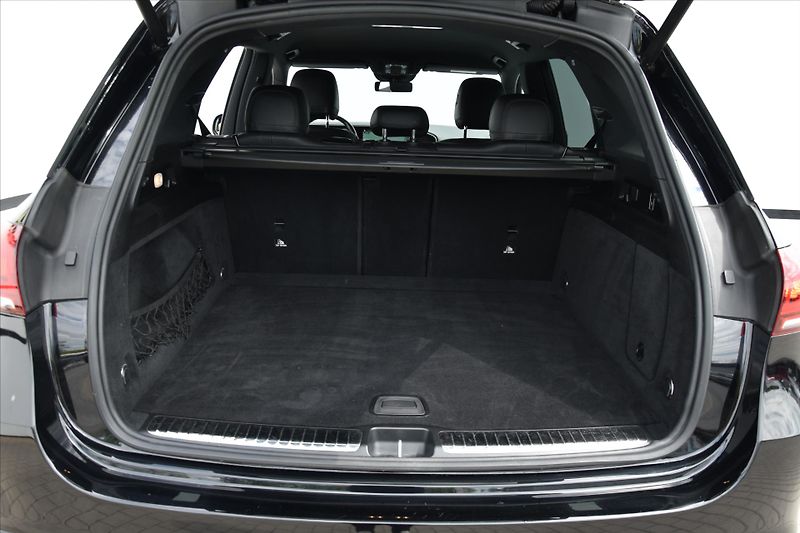 Mercedes-Benz GLE 400d 243kW 4MATIC AMG ČR - fotka 12 z 31