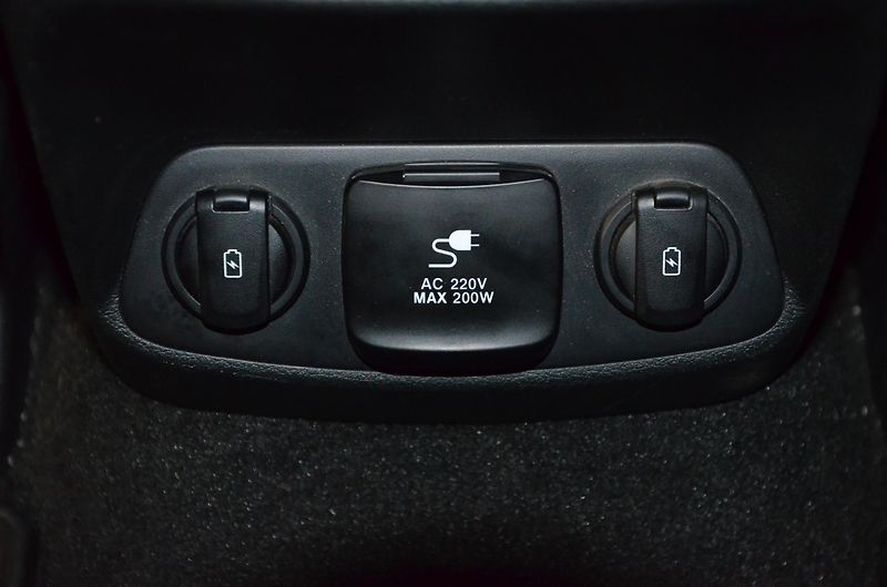 Hyundai Santa Fe (2019) 2.2CRDi 147kw Luxury 4x4 - fotka 24 z 30
