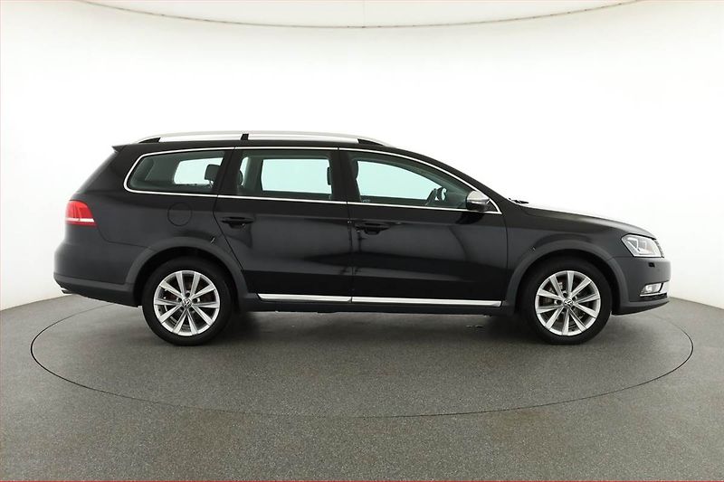 Volkswagen Passat (2012) Alltrack 2.0 TDI, 4X4 - fotka 6 z 18