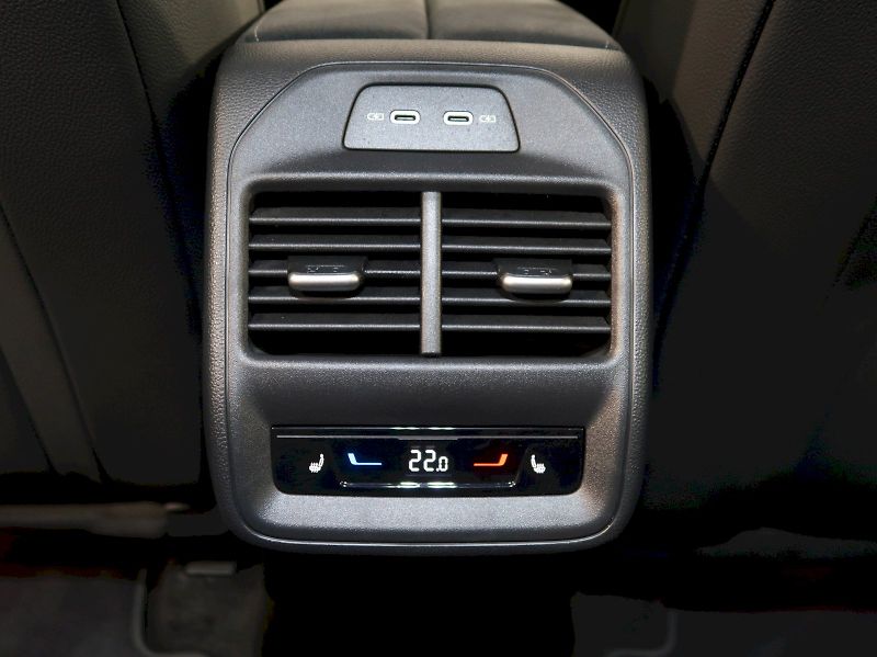 Škoda Superb (2025) SPORTLINE 2.0TDI 142KW 4x4 DSG - fotka 45 z 49