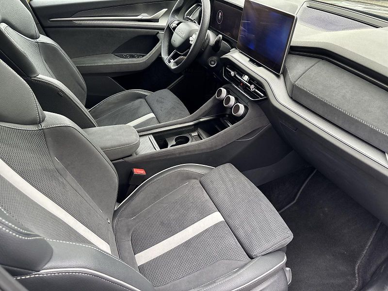 Škoda Kodiaq (2025) 2.0 TDI 4x4 DSG Sportline - fotka 9 z 33