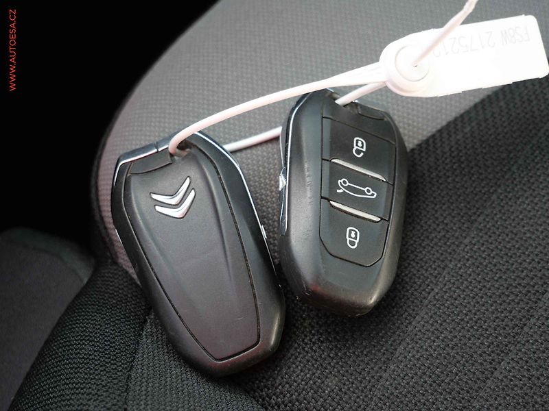 Citroën C4 Picasso (2016) 1.6 BlueHDI, 2.maj,ČR, AC - fotka 26 z 26