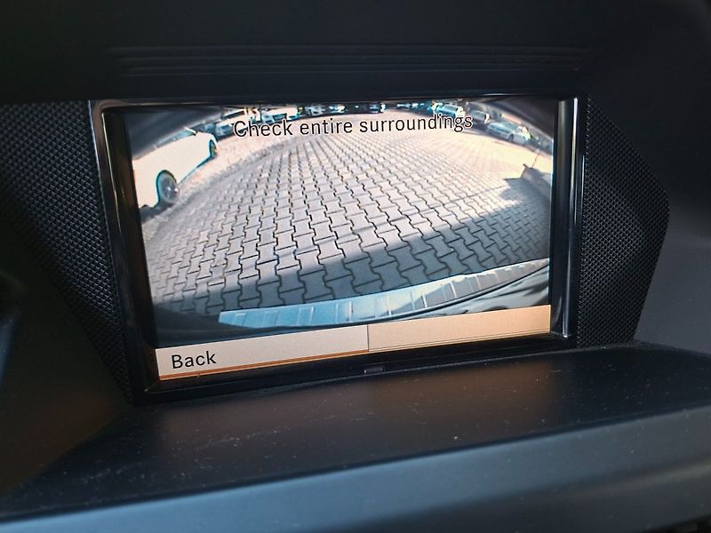 Mercedes-Benz GLK (2009) 320CDI 165kW 4MATIC -NOVÉ V ČR - fotka 15 z 33