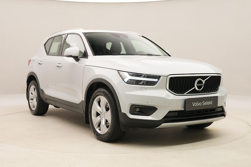 Volvo XC40 D3 MOMENTUM AUT  - fotka 14 z 45