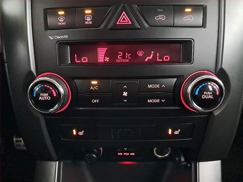 Kia Sorento (2010) 2.2 CRDi, 4X4, Automat - fotka 16 z 21