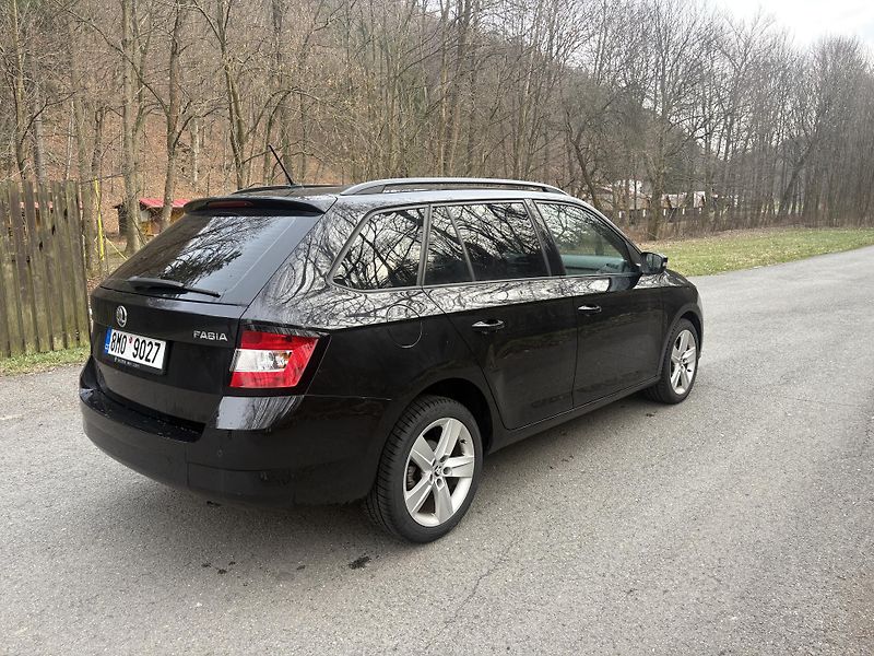 Škoda Fabia (2017) 1.0 TSi 70 kW, klima - fotka 6 z 20