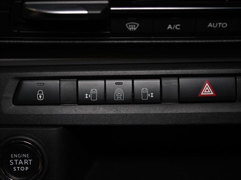 Opel Zafira 2,0 CDTi 130kW AT L1 Kůže Tažn - fotka 25 z 28