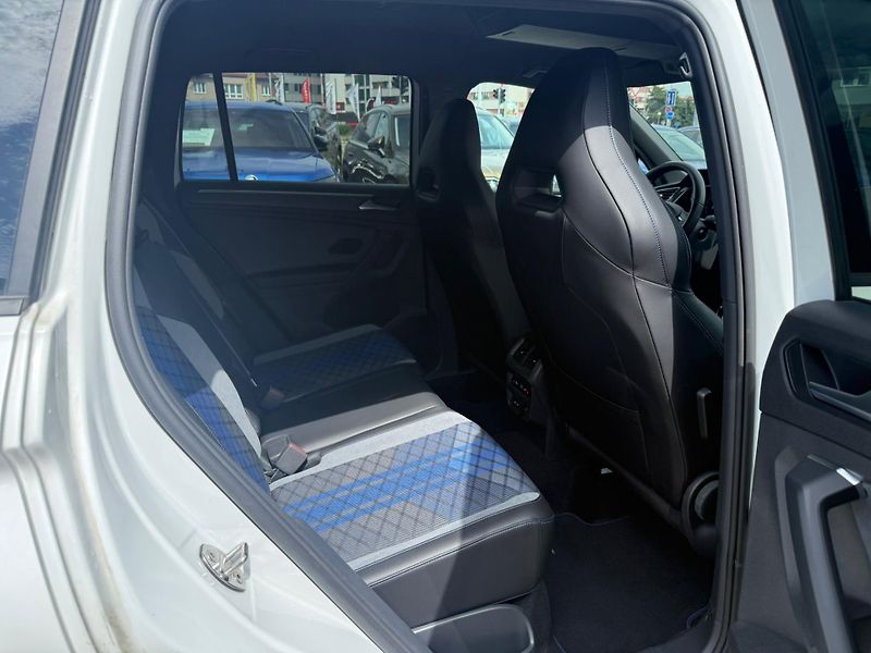 Volkswagen Tiguan R 2.0 TSI 235Kw DSG Akrapovič - fotka 21 z 27