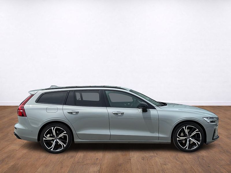 Volvo V60 PLUS DARK B4, 360°, PANORAMA, - fotka 6 z 22