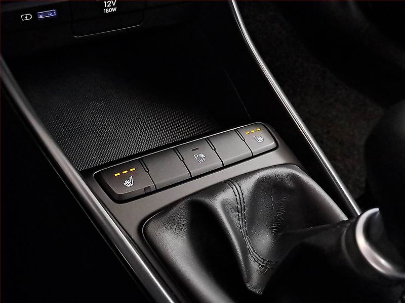 Hyundai Bayon (2021) 1.2 i, Tempomat, Park. senzory - fotka 16 z 18