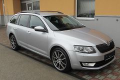Škoda Octavia 2.0 TDI DSG NAVI TAŽNÉ - fotografie inzerátu