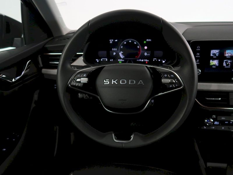 Škoda Scala (2025) TOP SELECTION 1.5TSI 110KW DSG - fotka 16 z 40