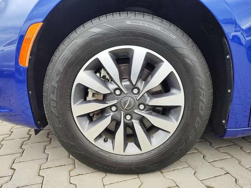 Chrysler Pacifica 3.6 VVT/214kW V6 Touring L - fotka 36 z 36
