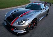 Dodge Viper ACR.