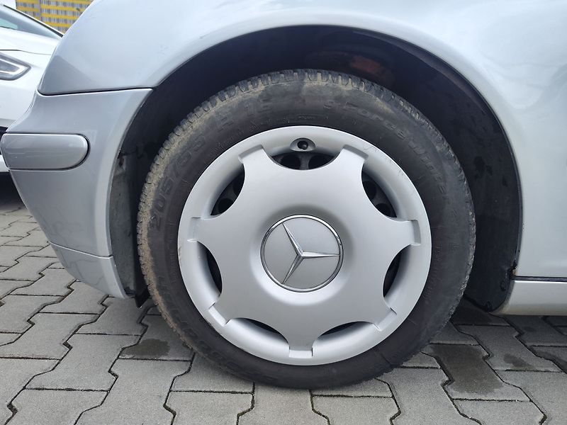 Mercedes-Benz Třídy C C200 2.0/120kW Classic - fotka 24 z 24