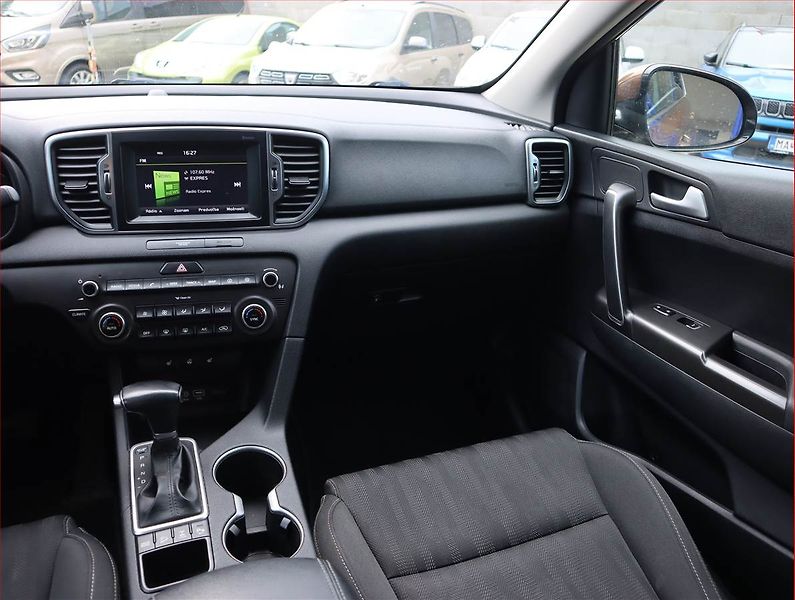 Kia Sportage (2016) 2.0 CRDi, 4X4, Automat - fotka 8 z 20