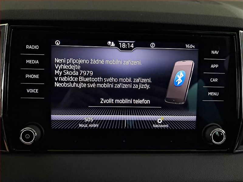 Škoda Karoq (2022) Style 1.5 TSI - fotka 16 z 19