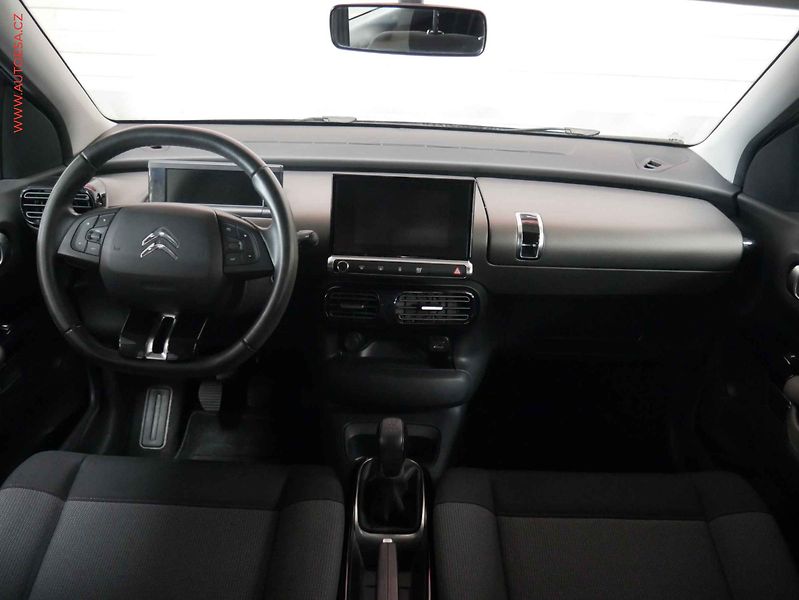 Citroën C4 Cactus (2018) 1.2 PT, 2.maj,ČR, servis - fotka 8 z 19