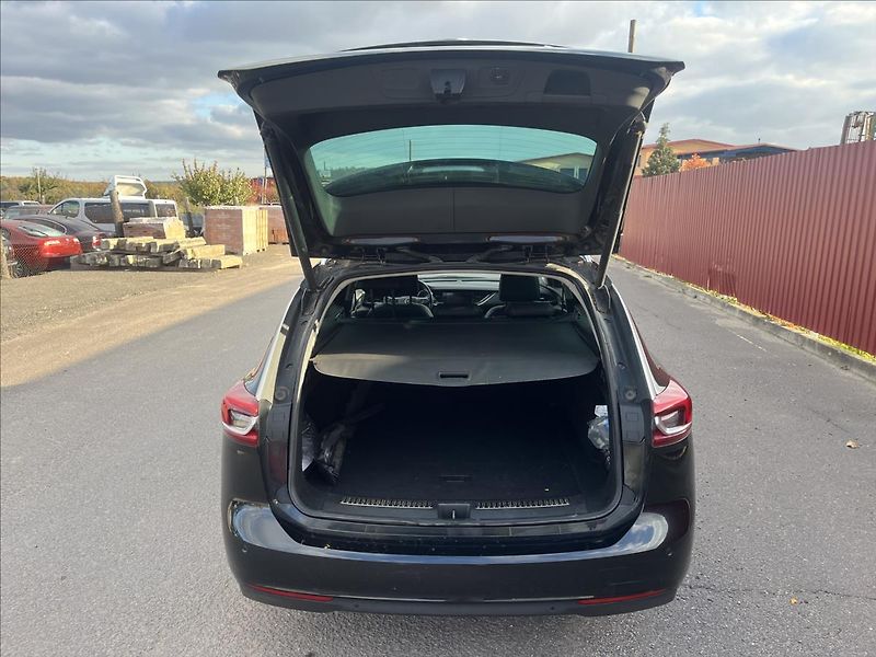 Opel Insignia 1,6 CDTi 100kW SPORTS TOURER - fotka 32 z 43