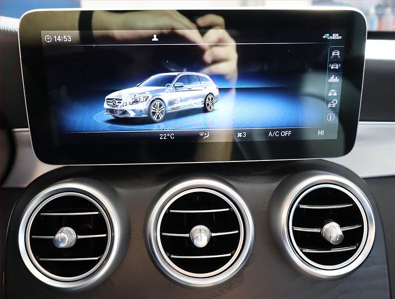 Mercedes-Benz Třídy C (2019) C 220 d - fotka 17 z 22