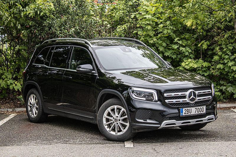 Mercedes-Benz GLB - fotka 3 z 37