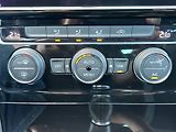 Volkswagen Golf (2018) 1.4 TSI R-Line - náhled 9