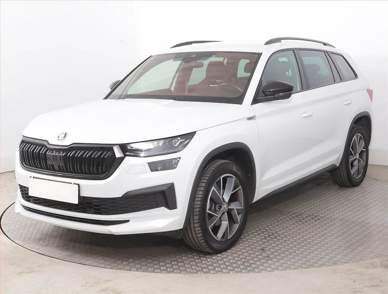 Škoda Kodiaq (2024) Sportline 1.5 TSI - fotka 2 z 17