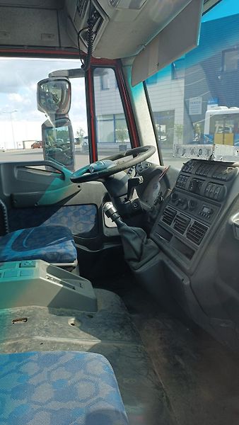 Iveco Eurocargo ML120E25 valník+plachta+čelo - fotka 7 z 17