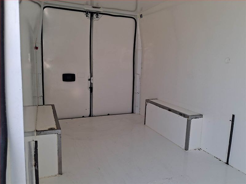 Citroën Jumper (2020) 2.2 BlueHDi, 13m3, ČR - fotka 15 z 17