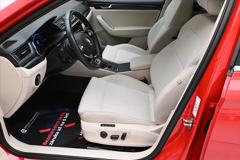 Škoda Superb 2,0 TDI 110kW Style DSG Záruka - fotka 13 z 33