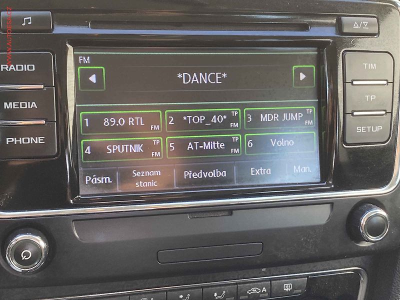 Škoda Superb (2015) 2.0 TDi, Ambition, bixen, - fotka 15 z 18