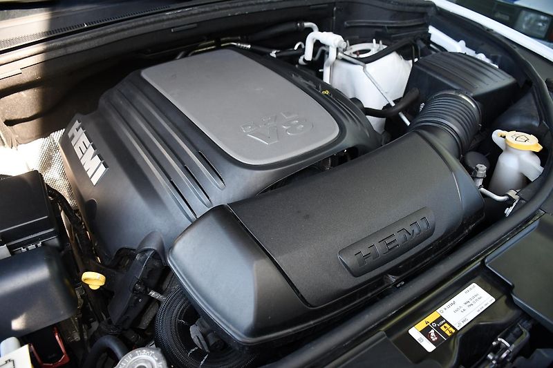 Dodge Durango 5,7L V8 RWD - fotka 56 z 58