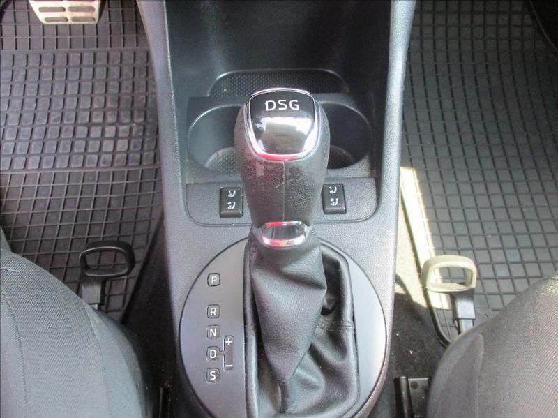 Škoda Roomster 1,2 TSi, Scout,DSG,klima,s.kn, - fotka 16 z 20