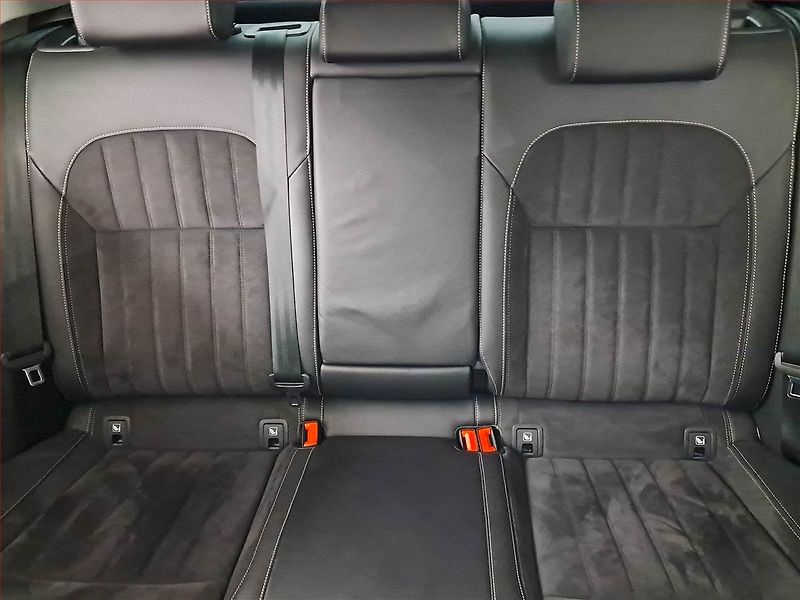 Škoda Superb (2022) 2.0 TDI - fotka 10 z 24