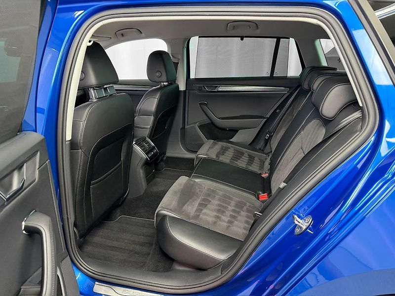 Škoda Superb 2.0 TDI DSG STYLE PLUS, DCC, A - fotka 12 z 33