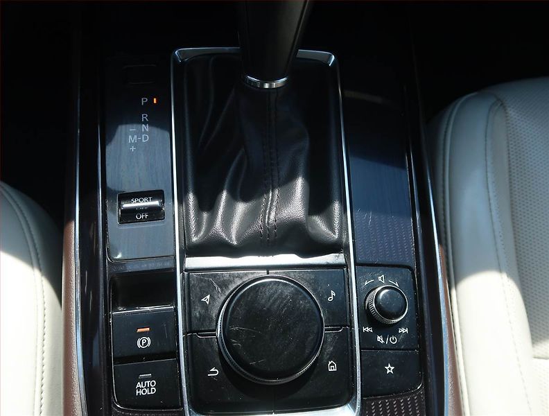 Mazda CX-30 (2020) Skyactiv-X 2.0 - fotka 12 z 20