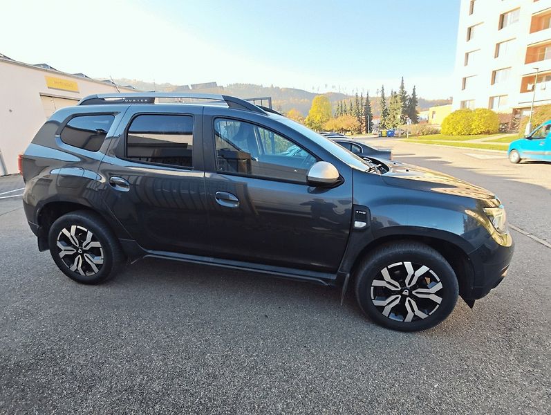 Dacia Duster (2022) II Prestige 1.5 dCi 4x4 - fotka 3 z 10