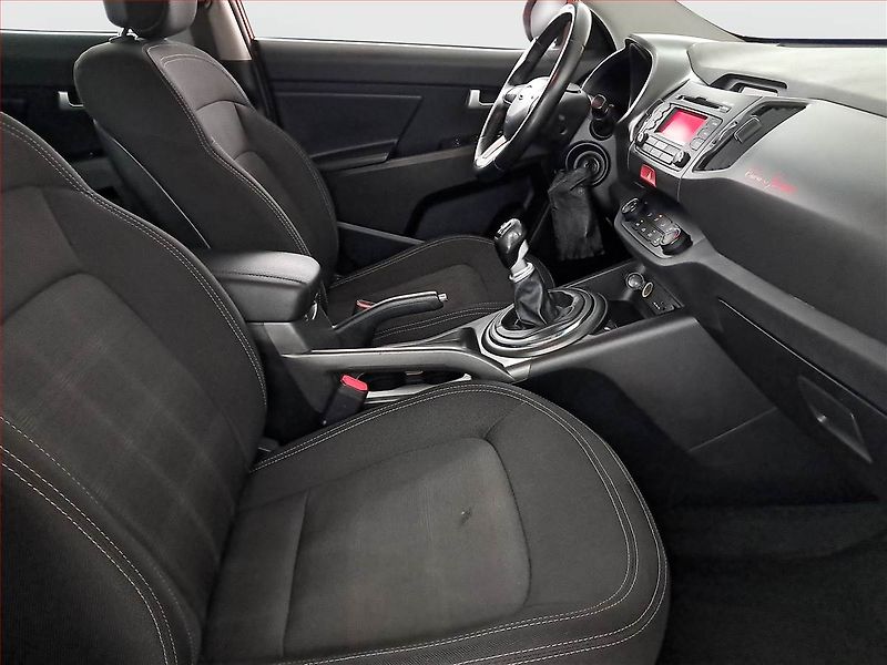 Kia Sportage (2011) 1.7 CRDi, Vyhř. sedaček - fotka 9 z 14