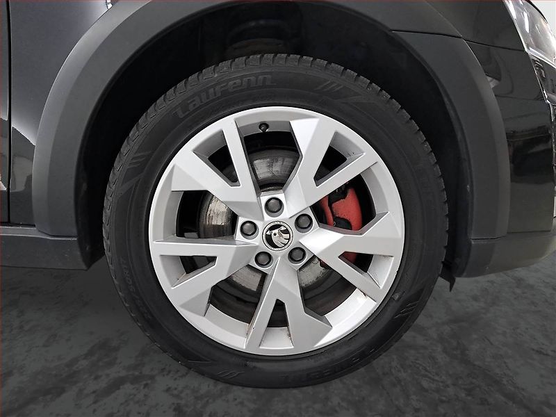 Škoda Octavia (2016) Scout 2.0 TDI, 4X4, Automat - fotka 15 z 18